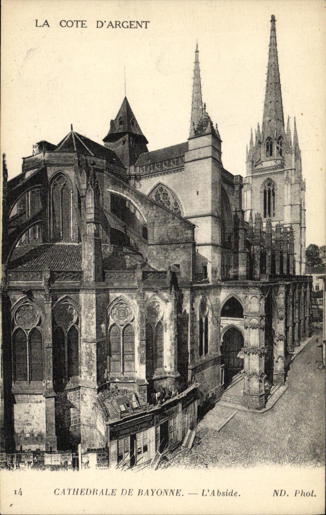 Bayonne — Cathédrale — L'Abside — ND. Phot.