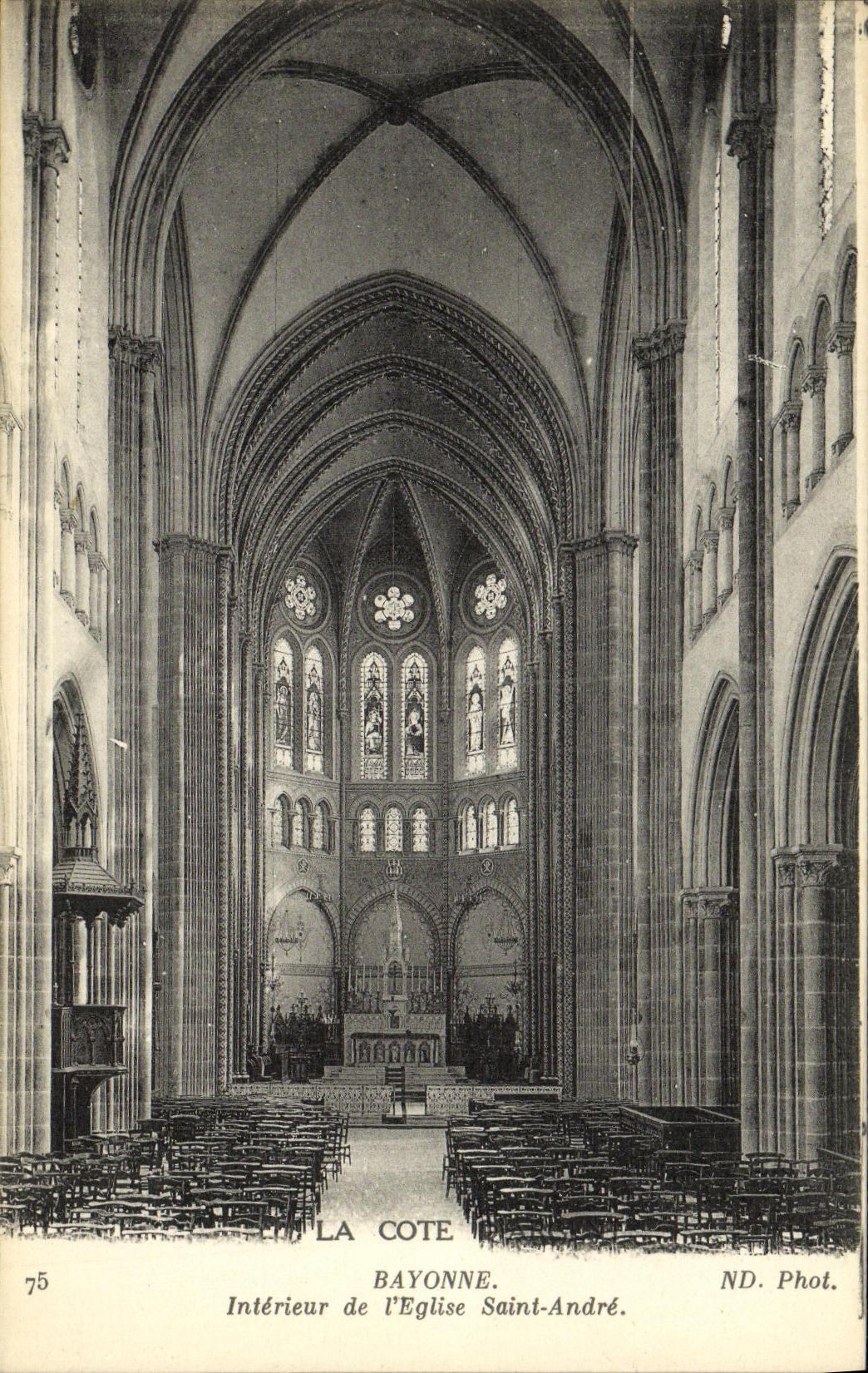 CPA Bayonne Interieur de L eglise Saint Andre 