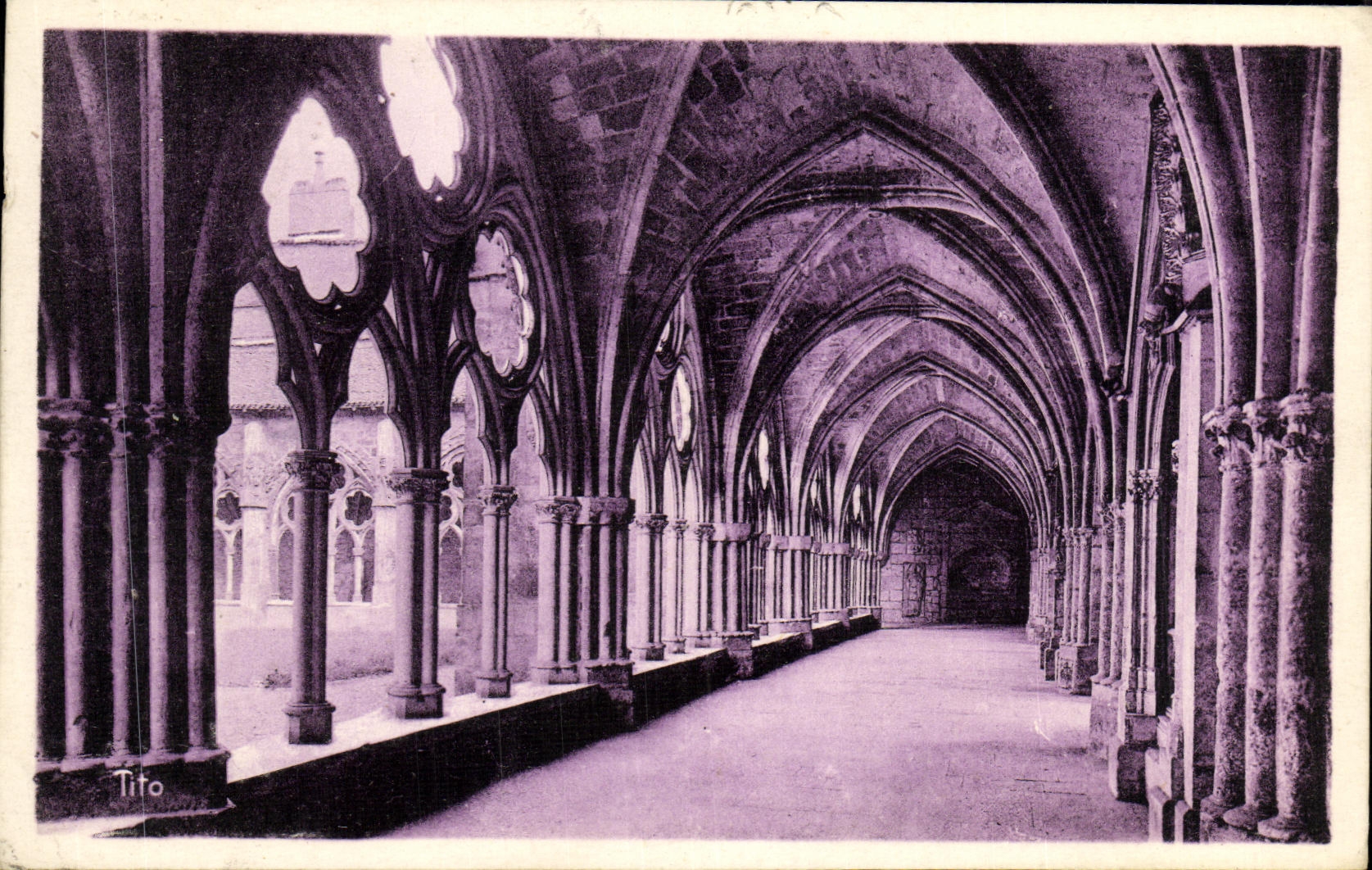 CPA Bayonne Le Cloitre de la Cathedrale 