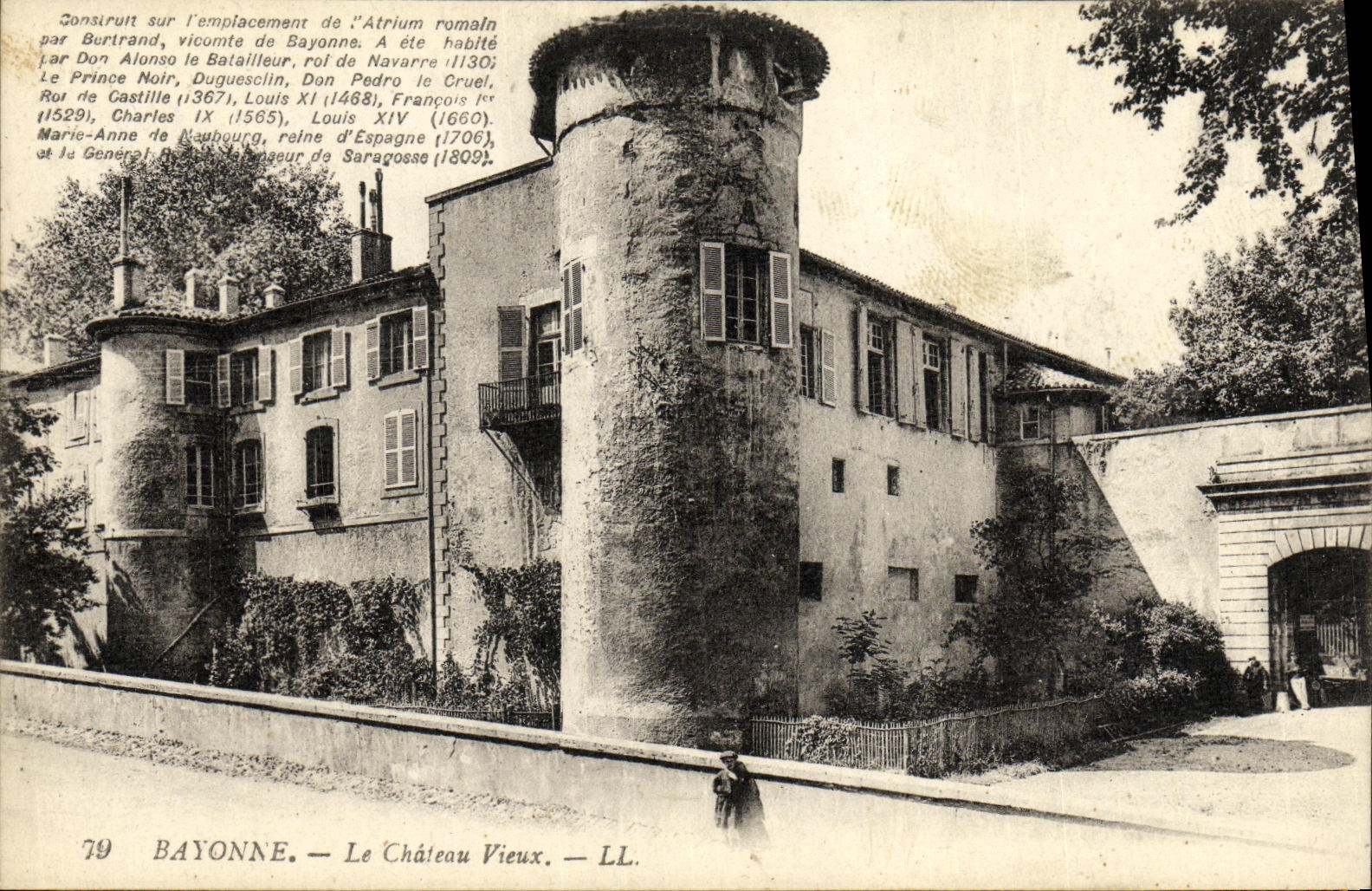 CPA Bayonne Le Chateau Vieux 