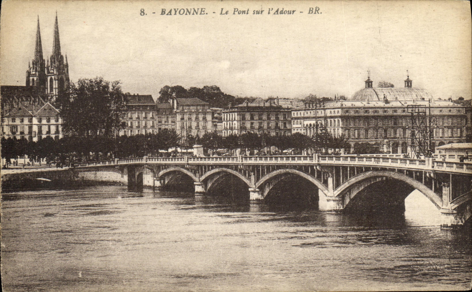 CPA Bayonne Le Pont Sur L Adour 