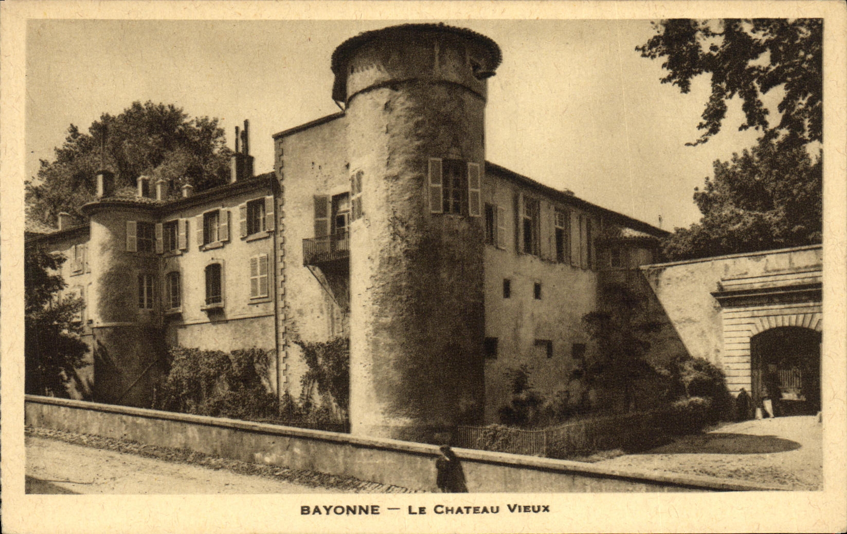 CPA Bayonne La Chateau Vieux