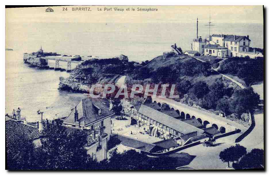 CPA Biarritz Le Port Vieux et le Semaphore