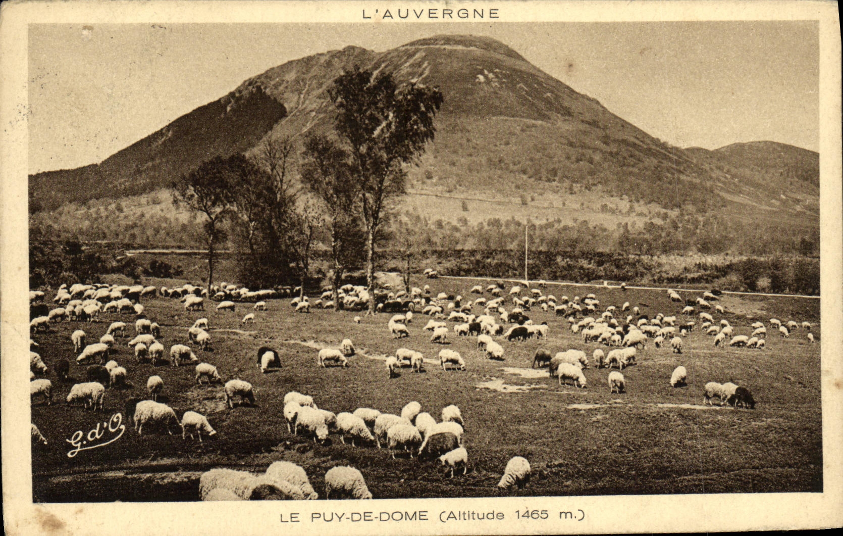 Le Puy-de-Dôme — Altitude 1465 m. — G. d'O, éditeur