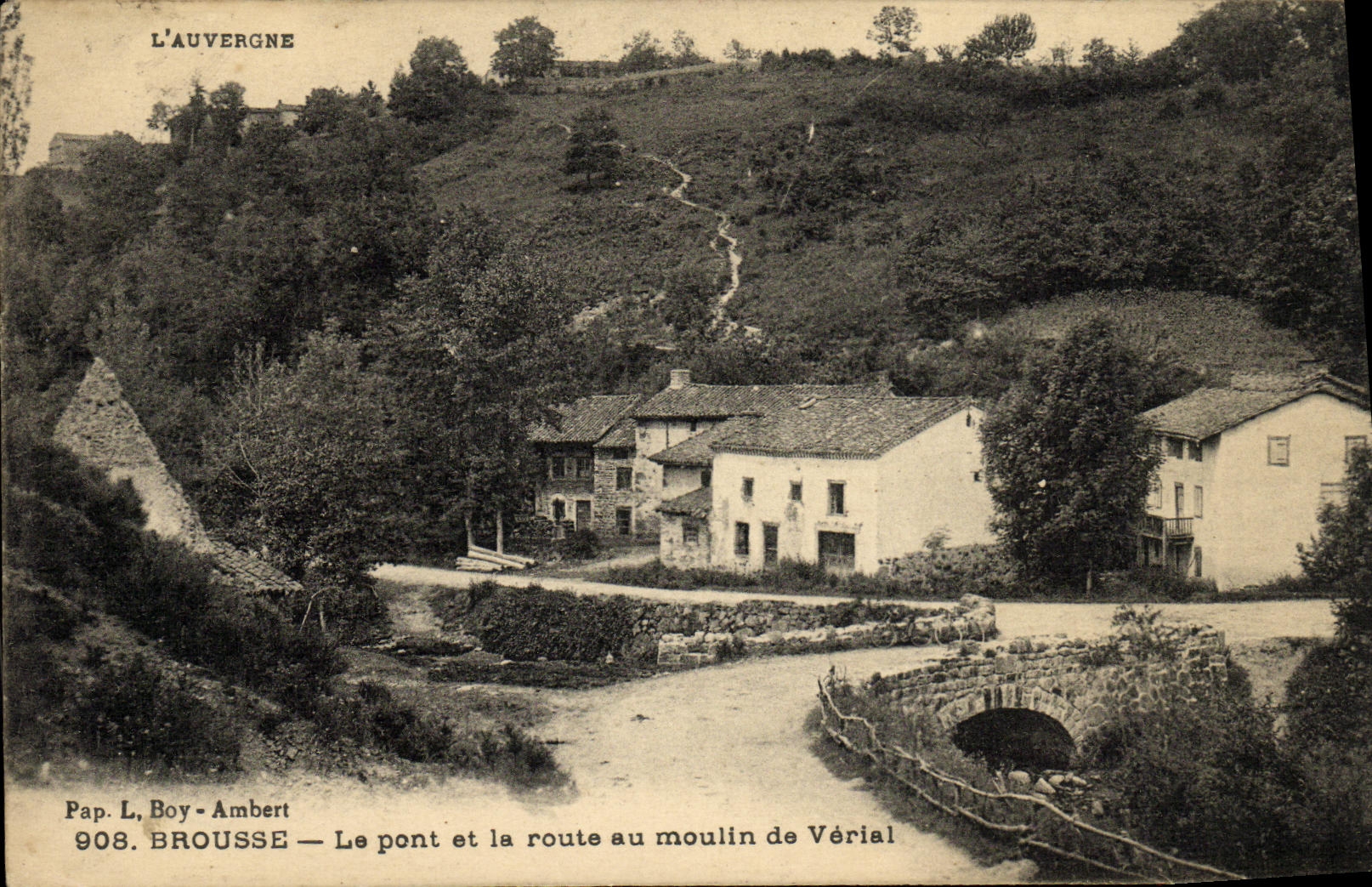 CPA Brousse Le Pont et la Route au Moulin de Verial