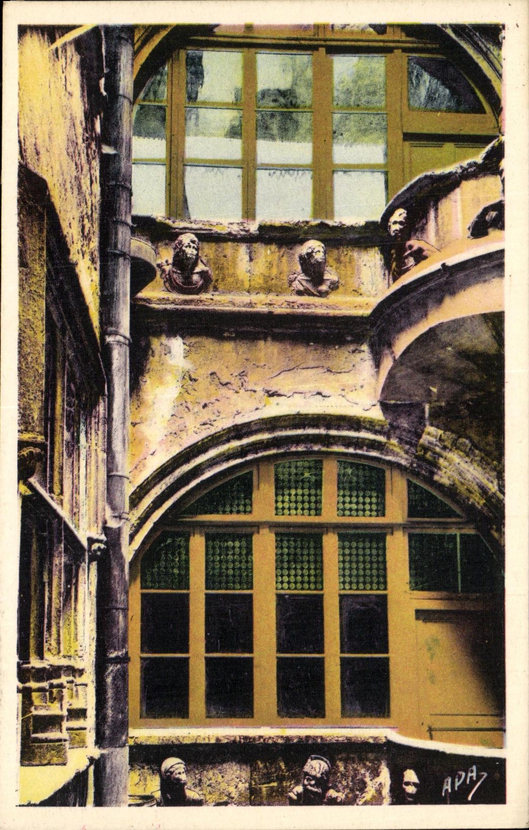 Intérieur Renaissance — Villefranche-de-Rouergue — Les Cartes A.P.A. POUX - ALBI