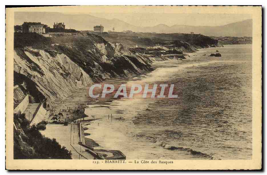CPA Biarritz La Cote Des Basques
