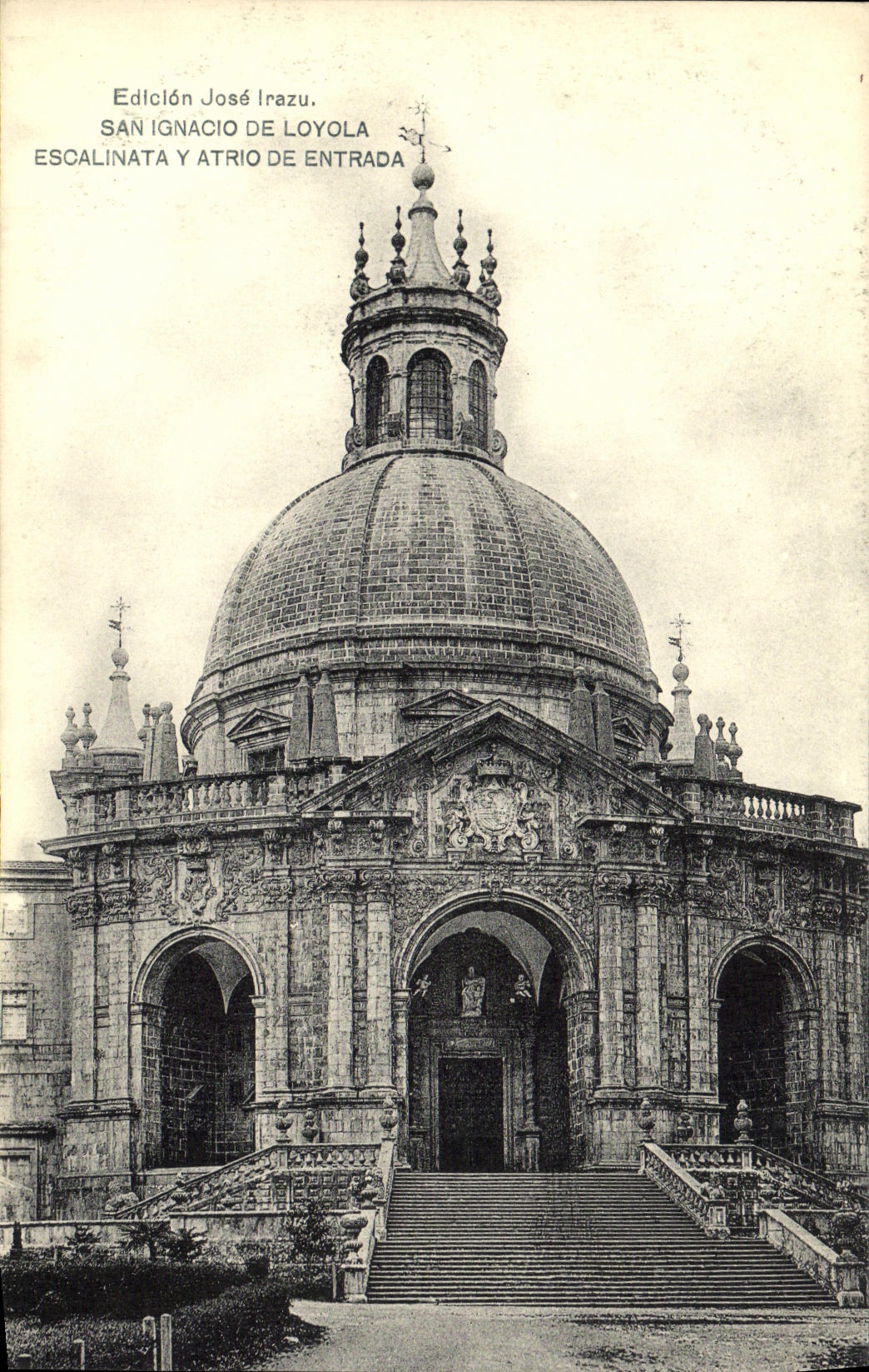 CPA San Ignacio de Loyola Escalinata y atrio de Entrada