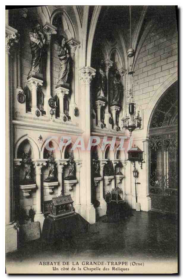CPA Abbaye De La Grande Trappe Un cote de la chapelle des reliques