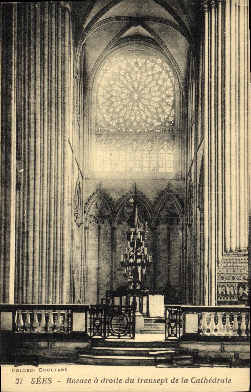 CPA Sees Rosace a Droite Du Transept de la Cathedrale
