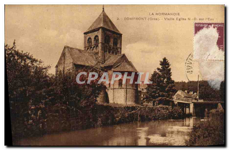 CPA Domfront Vielle Eglise N D sur L Eau 