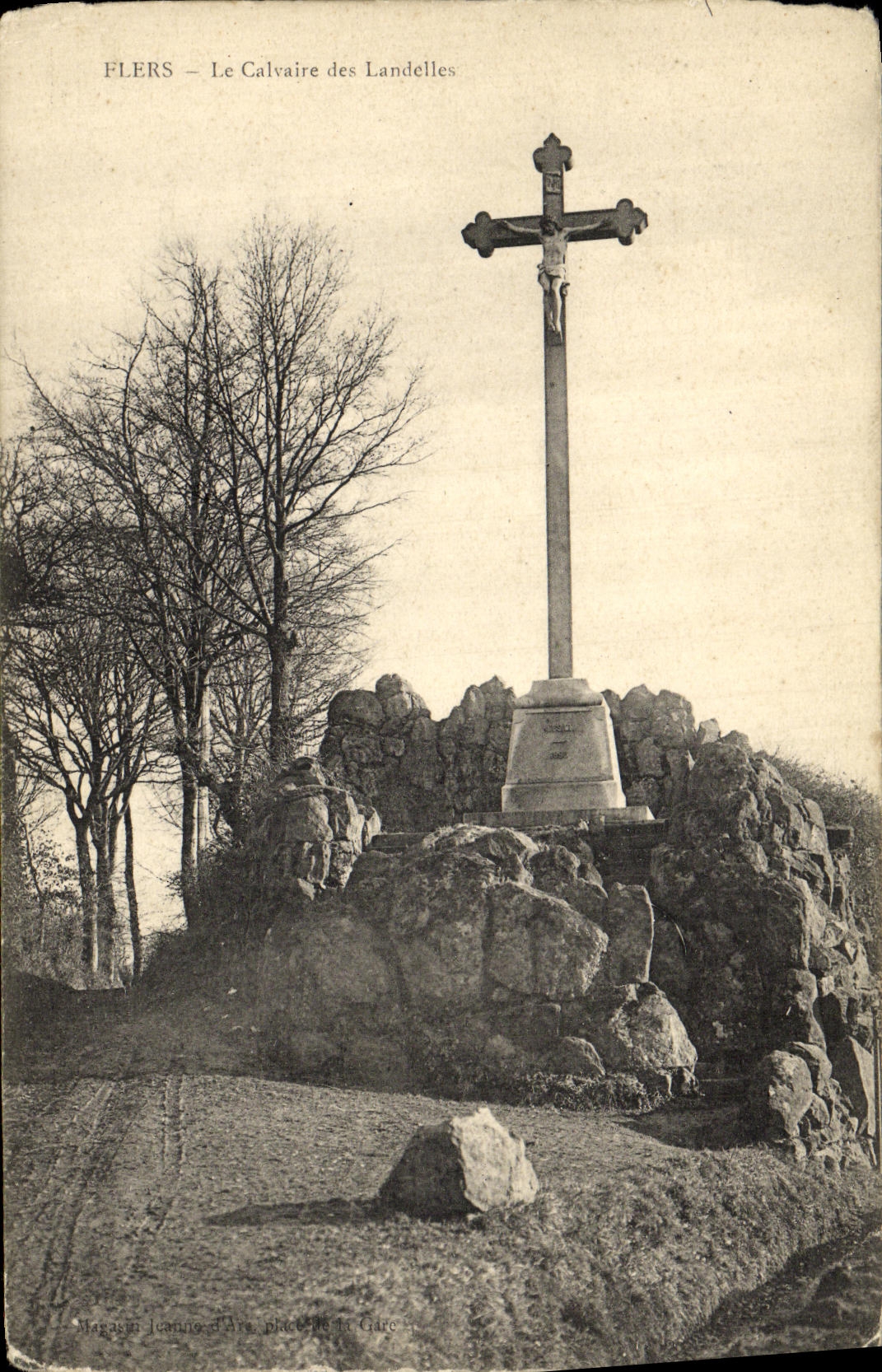 CPA Flers Le Calvaire Des Landelles 