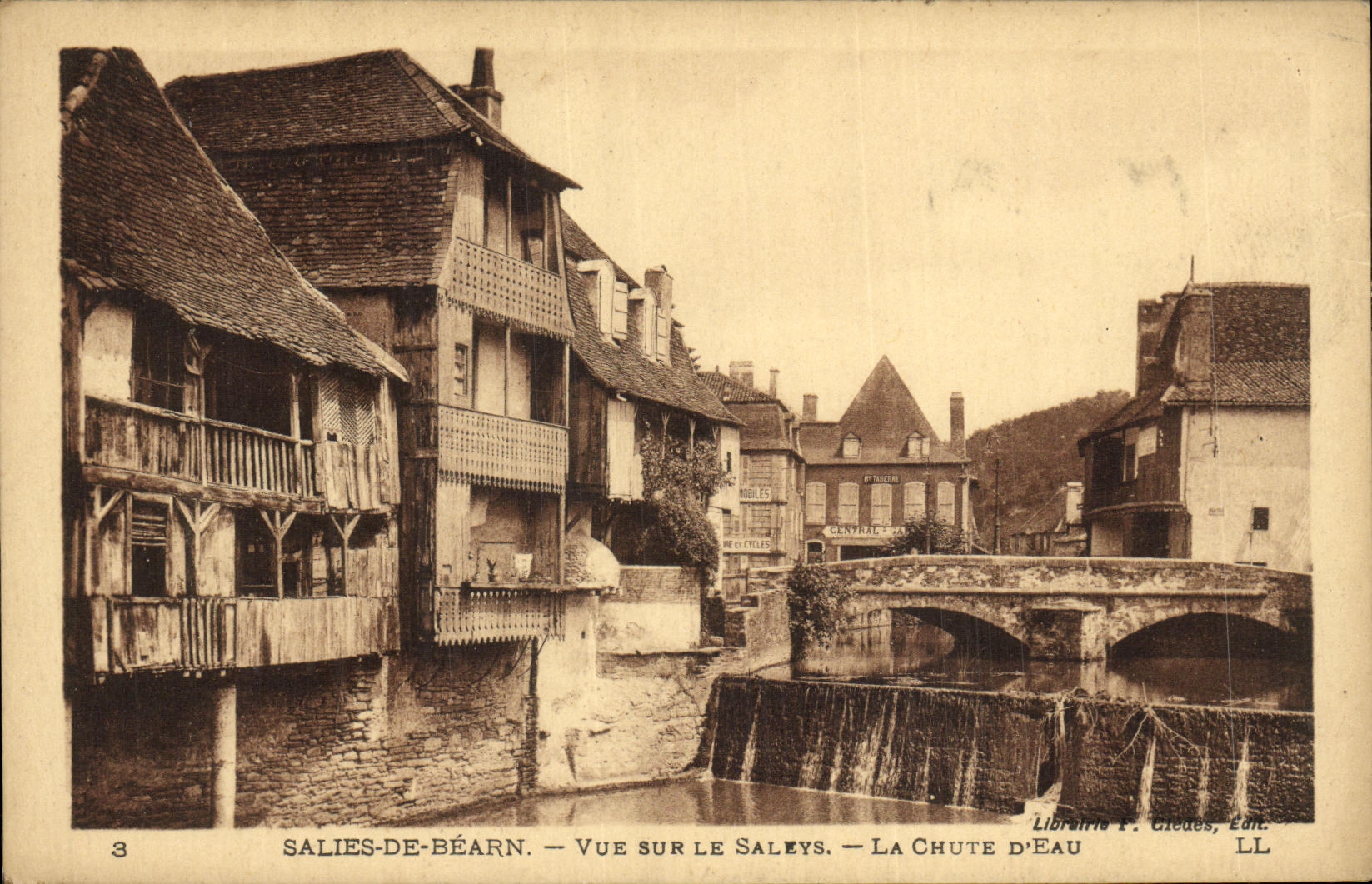 CPA Salies De Bearn Vue Sur Le Saleys La chute d eau