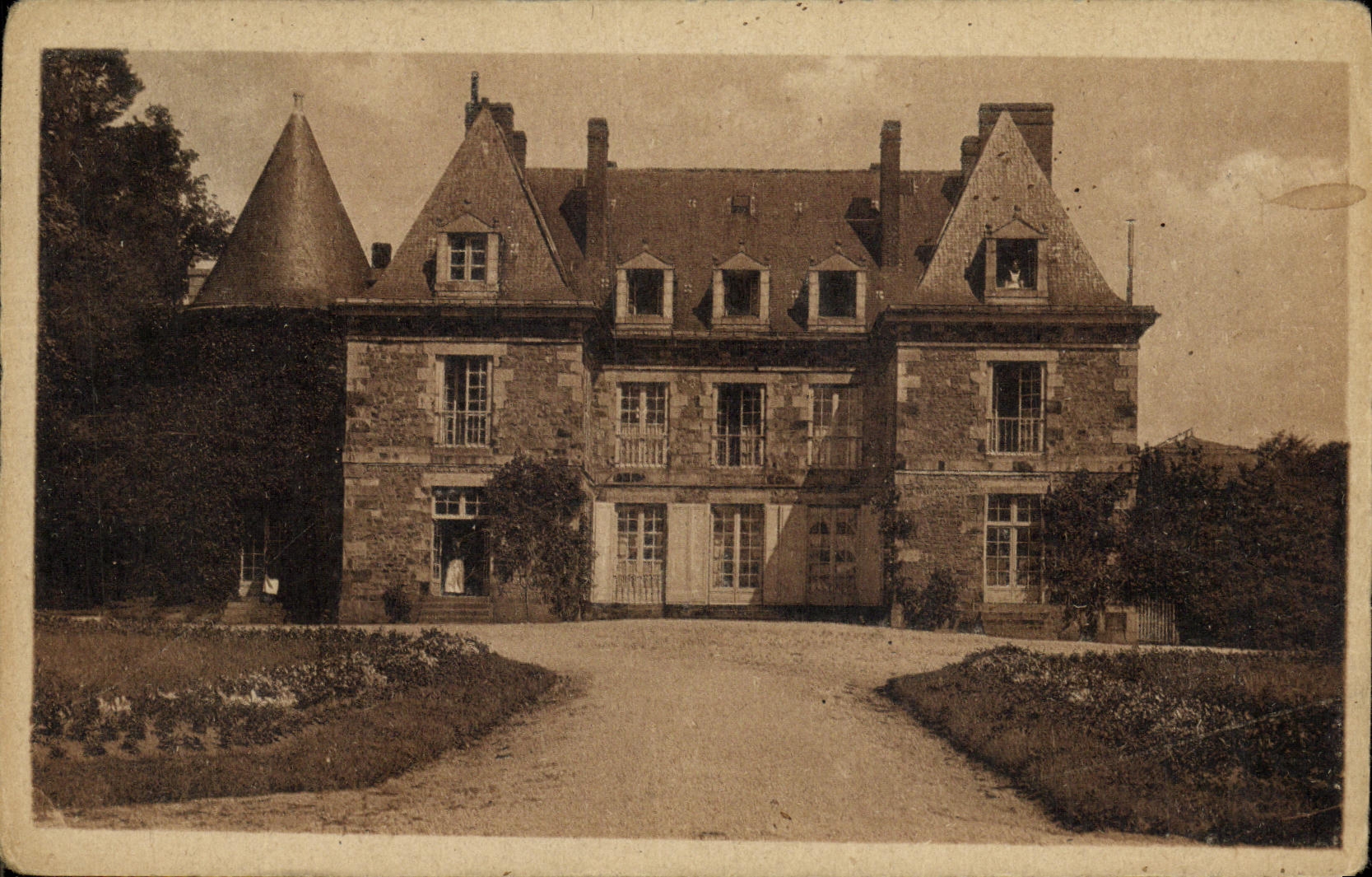 CPA St Andre De Briouze Chateau de Saint Denis 