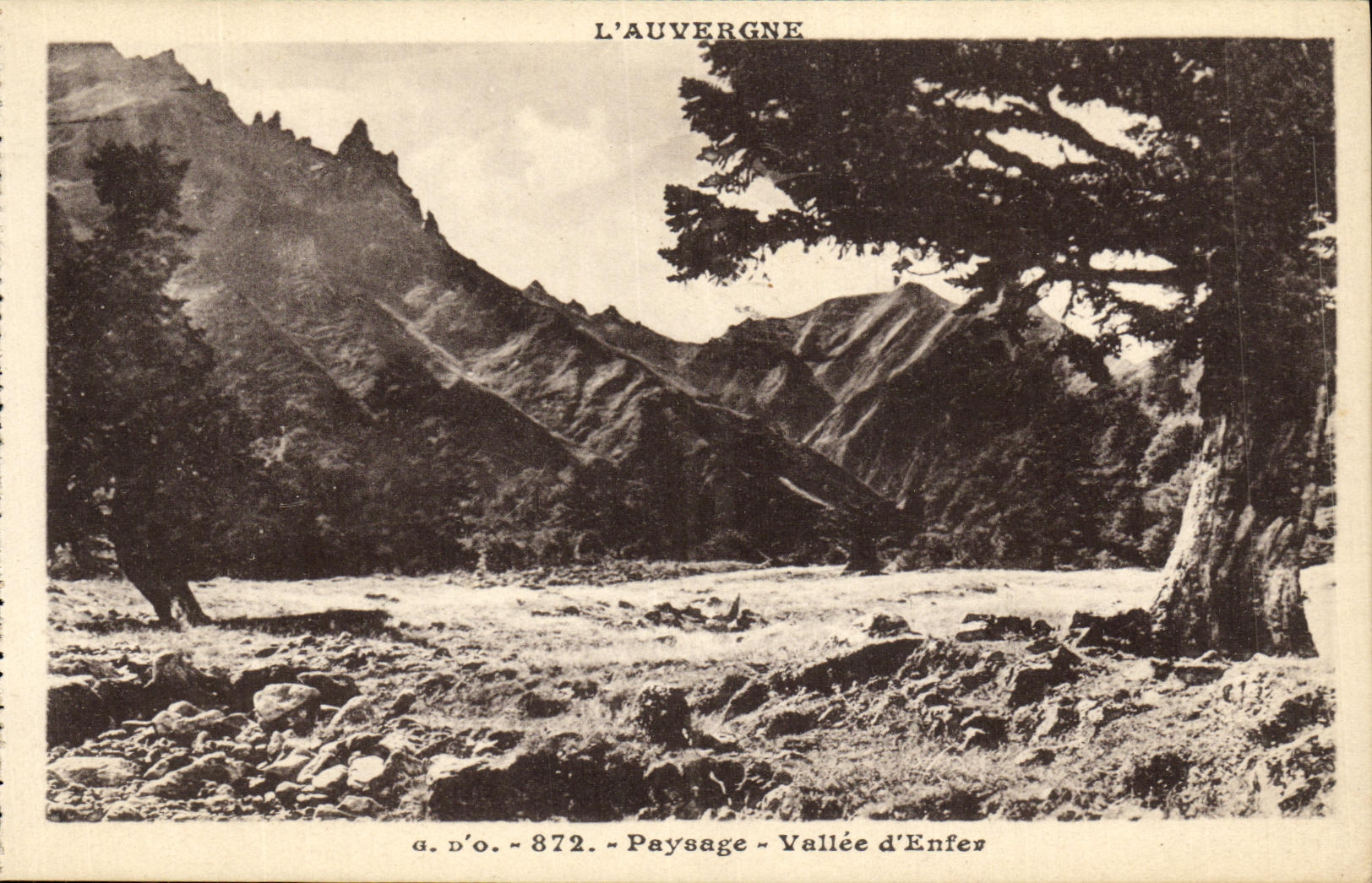 Vallée d'Enfer — L'Auvergne — G. D'O. - 872