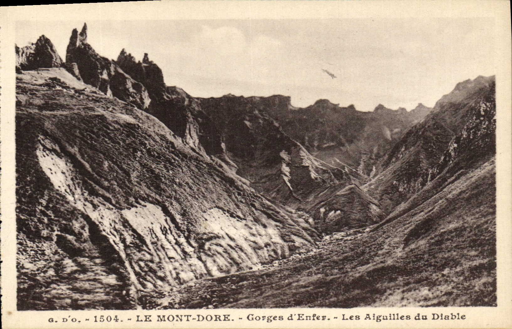 CPA Le Mont Dore Gorges d Enter Les Aiguilles Du Diable