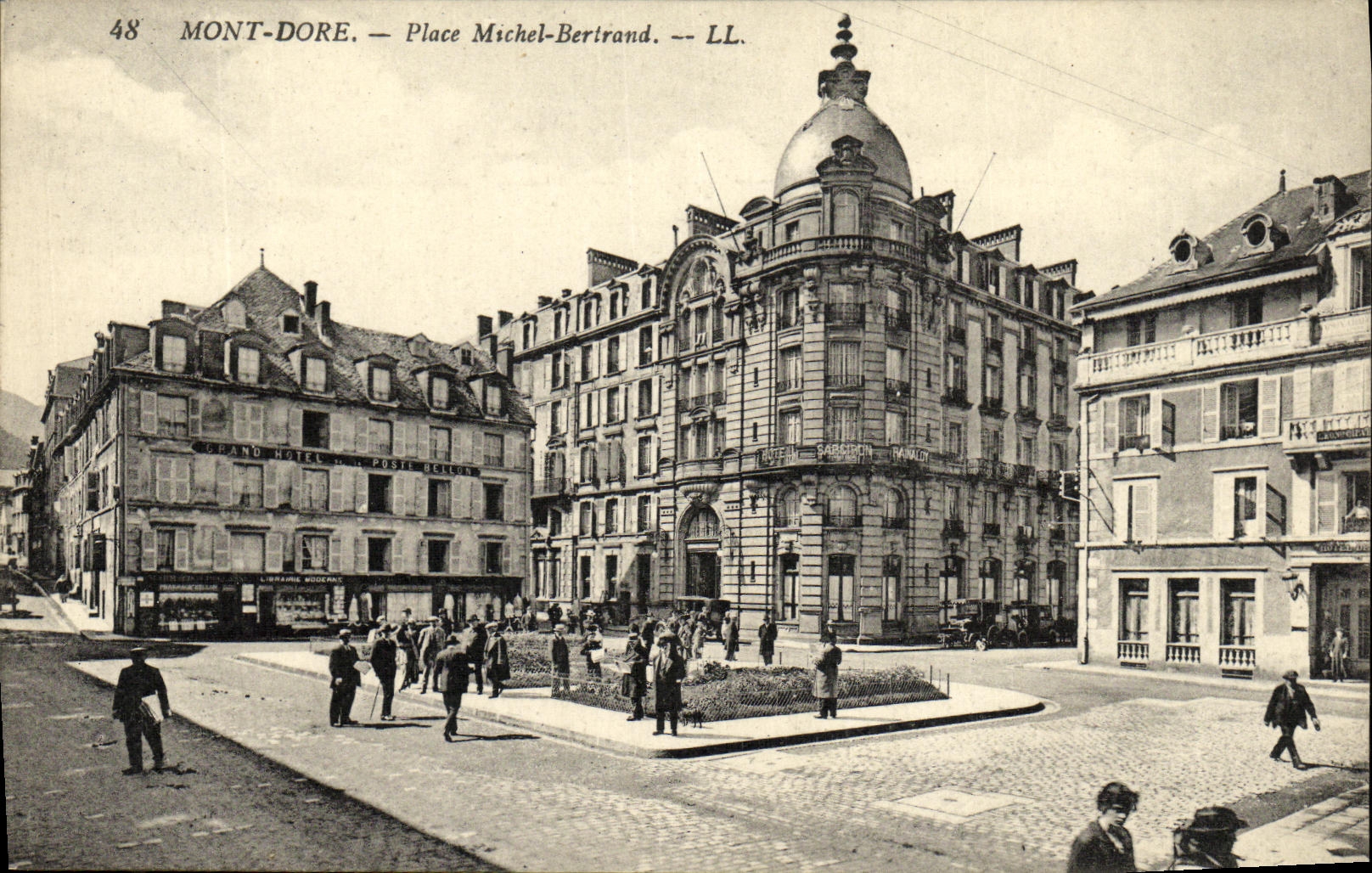 CPA Mont Dore Place Michel Bertrand 