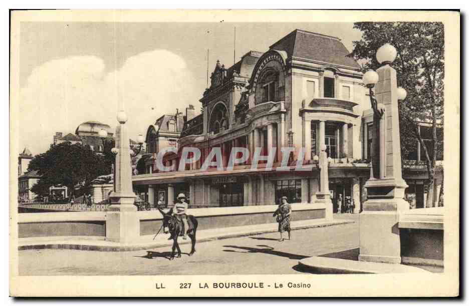 CPA La Bourboule Le Casino Enfant sur un ane