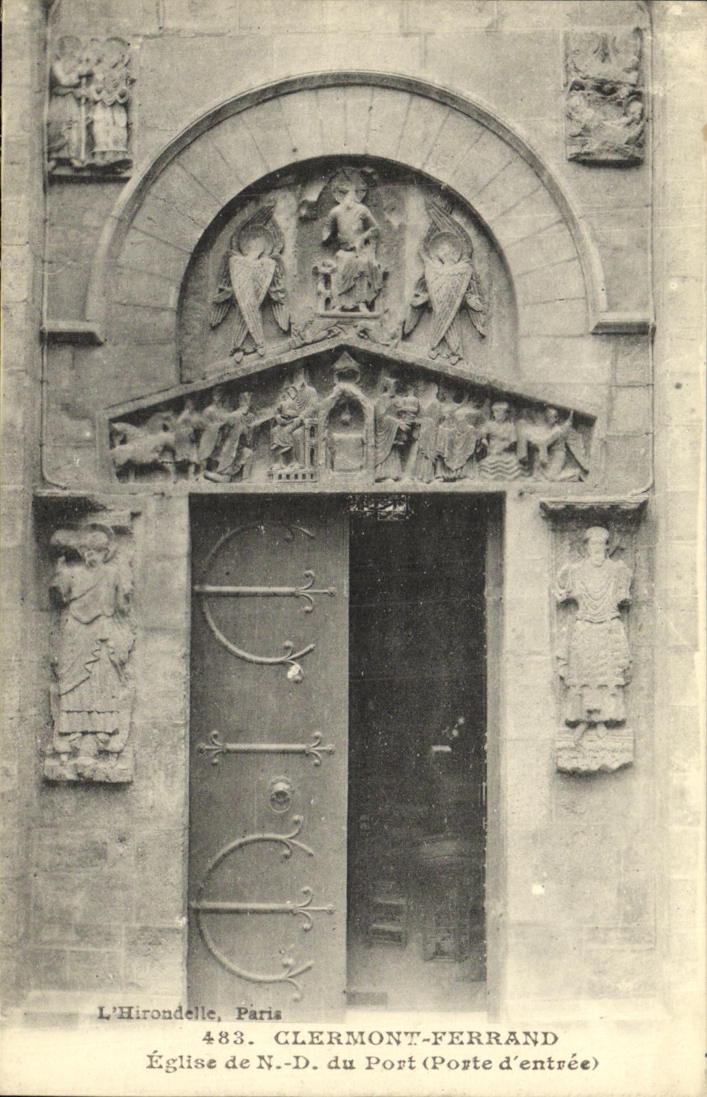 Église N.-D. du Port, Clermont-Ferrand — Porte d'entrée sculptée — L'Hirondelle, Paris, n° 483