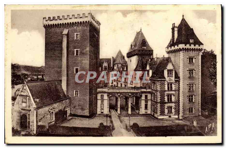 Pau — Le Château Henri IV — Façade principale — A.P.A. POUX ALBI