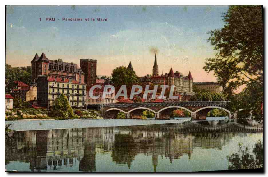 Pau - Panorama et le Gave — CPAPHIL