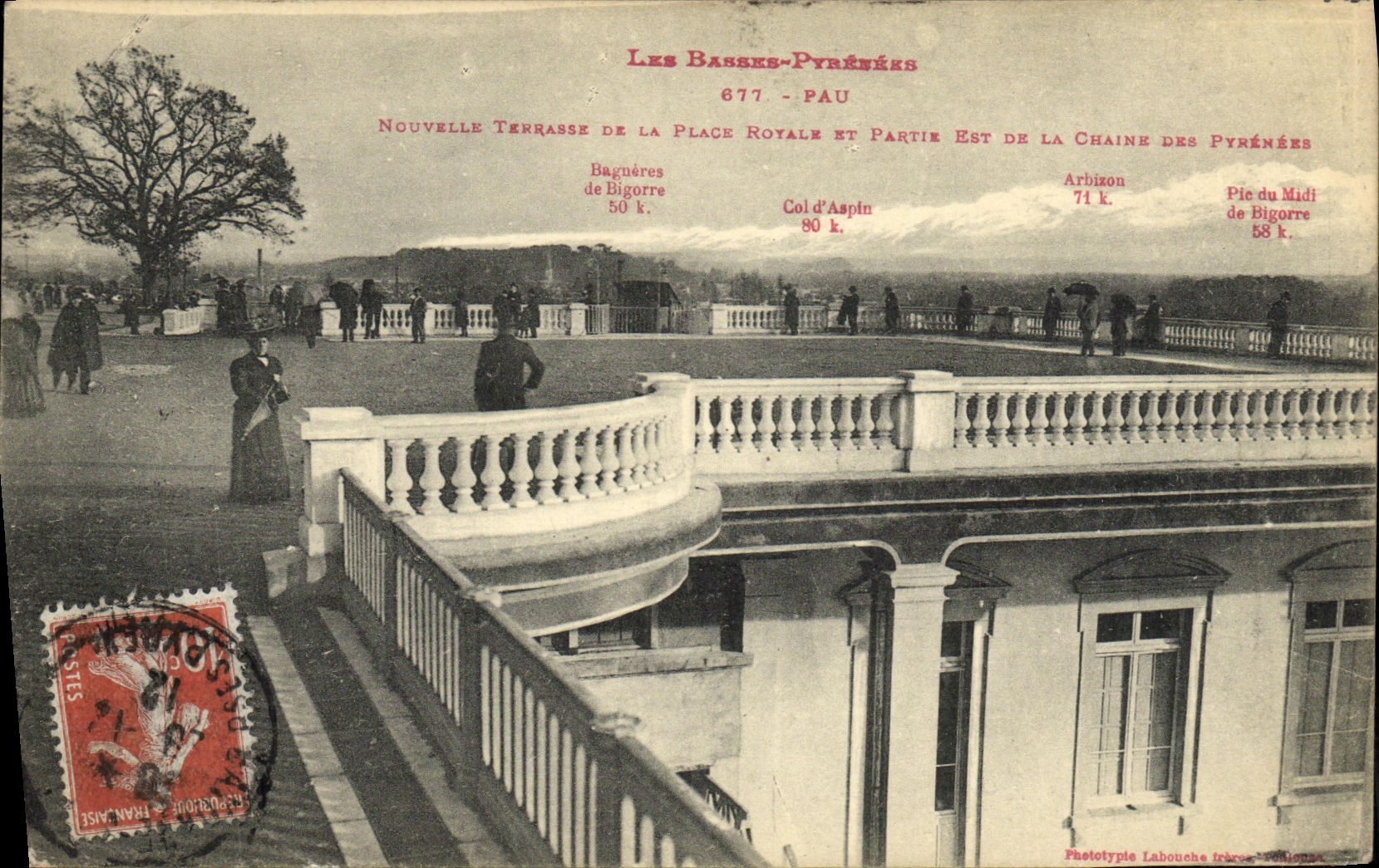 Les Basses-Pyrénées — Nouvelle Terrasse de la Place Royale et partie est de la chaîne des Pyrénées — Phototypie Labouche frères, Pau