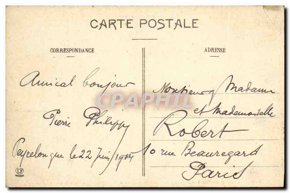 Pau - Nouvelle Terrasse de la Place Royale et partie est de la Chaîne des Pyrénées — Les Basses-Pyrénées, éditée par L'Éditeur de Pau, n° 677 — Reverso