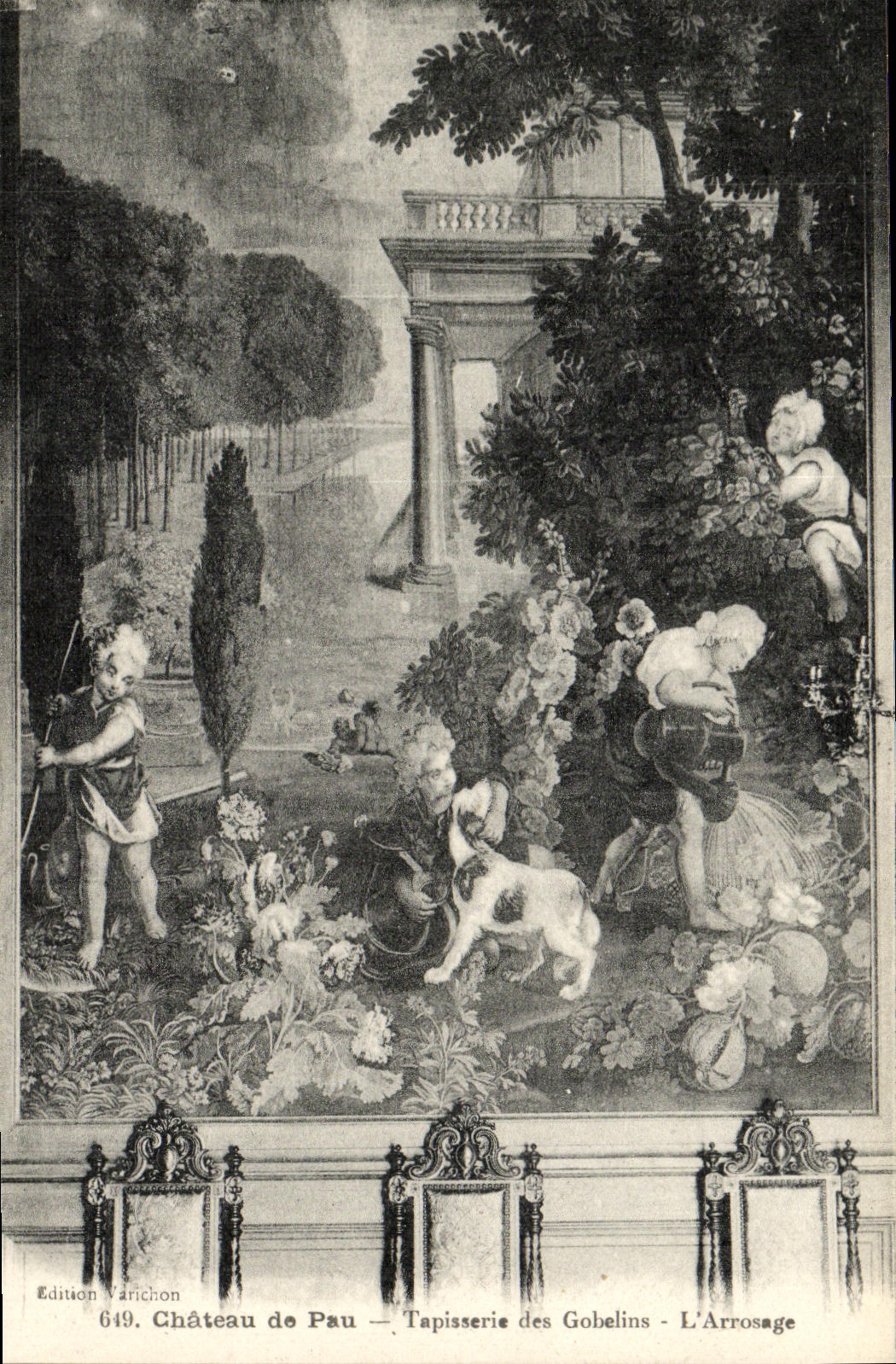 CPA Pau Chateau de Tapisserie des Gobelins L Arrosage