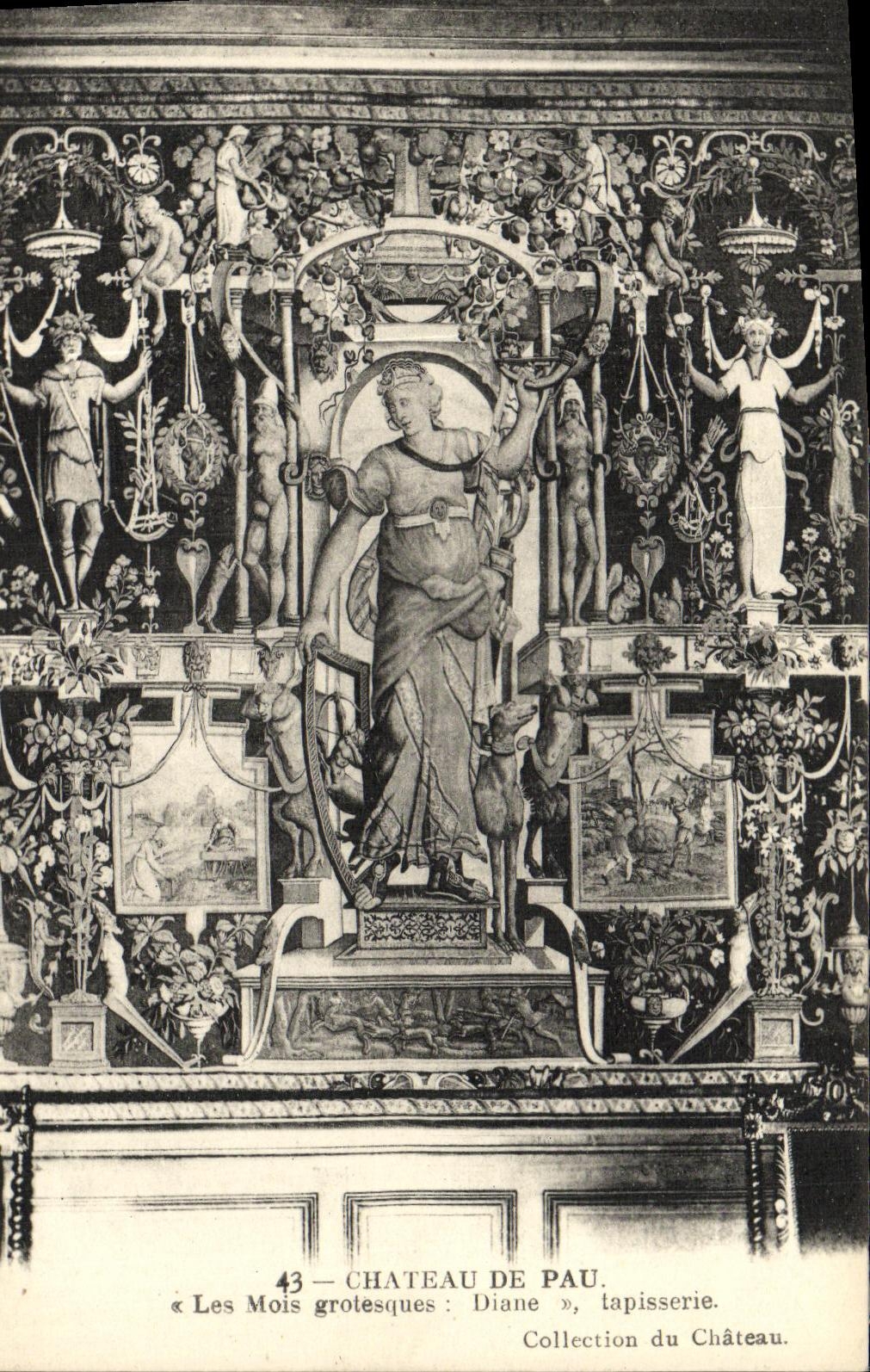 CPA Pau Chateau de Tapisserie Les mois grotesques Diane Tapisserie