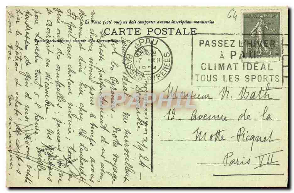 Pau - Vue prise du Square Saint-Martin - L. V. — Reverso
