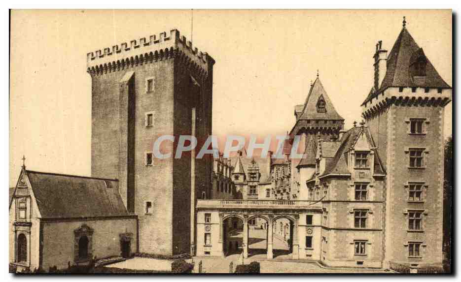 CPA Pau Le Chateau Henri IV Donjon Facade et Entree