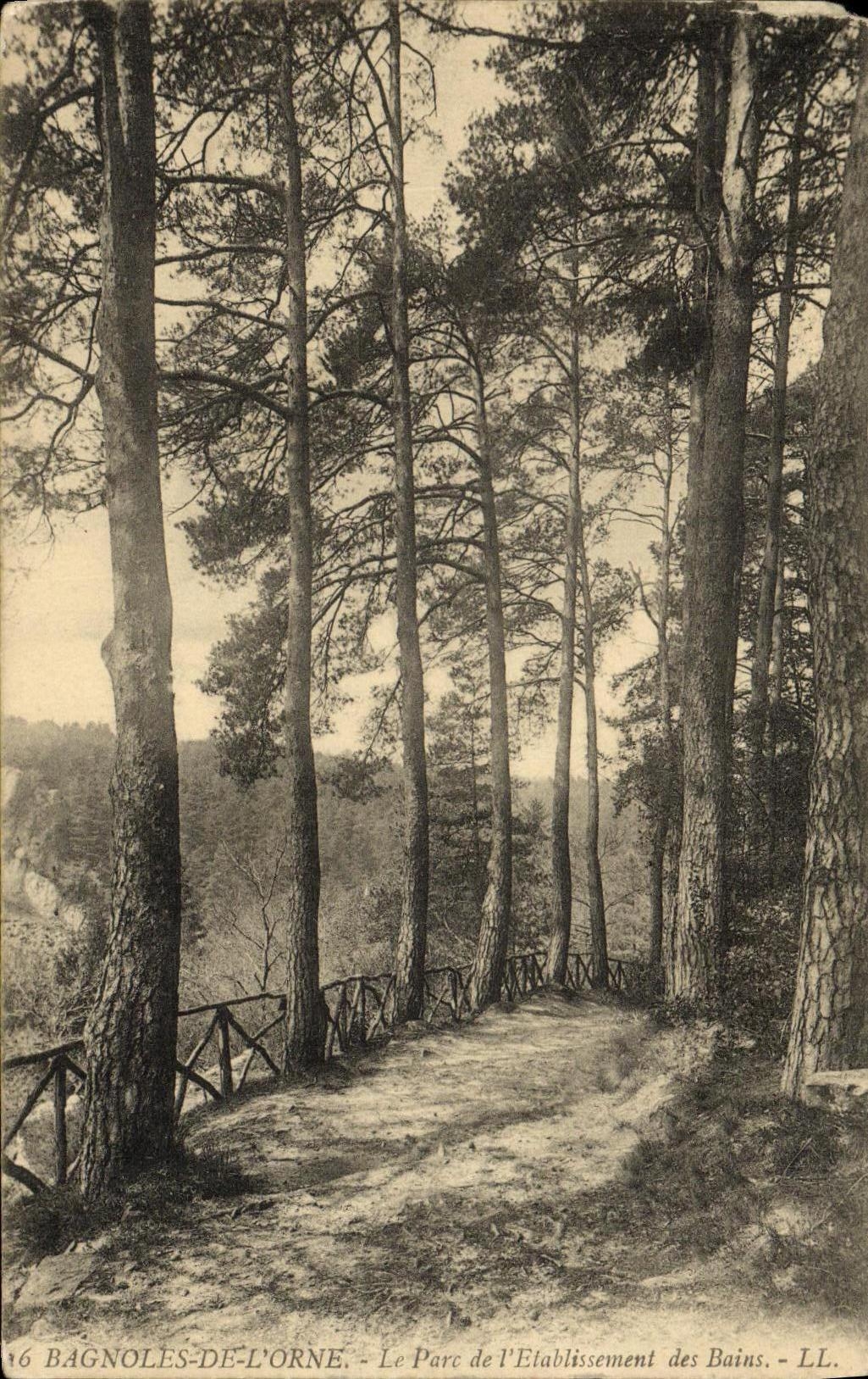 Bagnolles-de-l'Orne — Le Parc de l'Établissement des Bains — LL. n°16