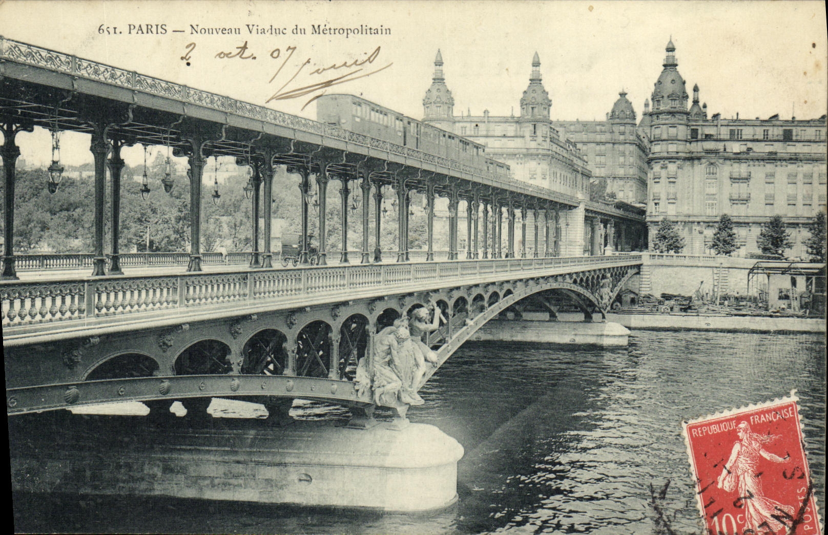 CPA Paris Nouveau viaduc du Metroplitain Metro