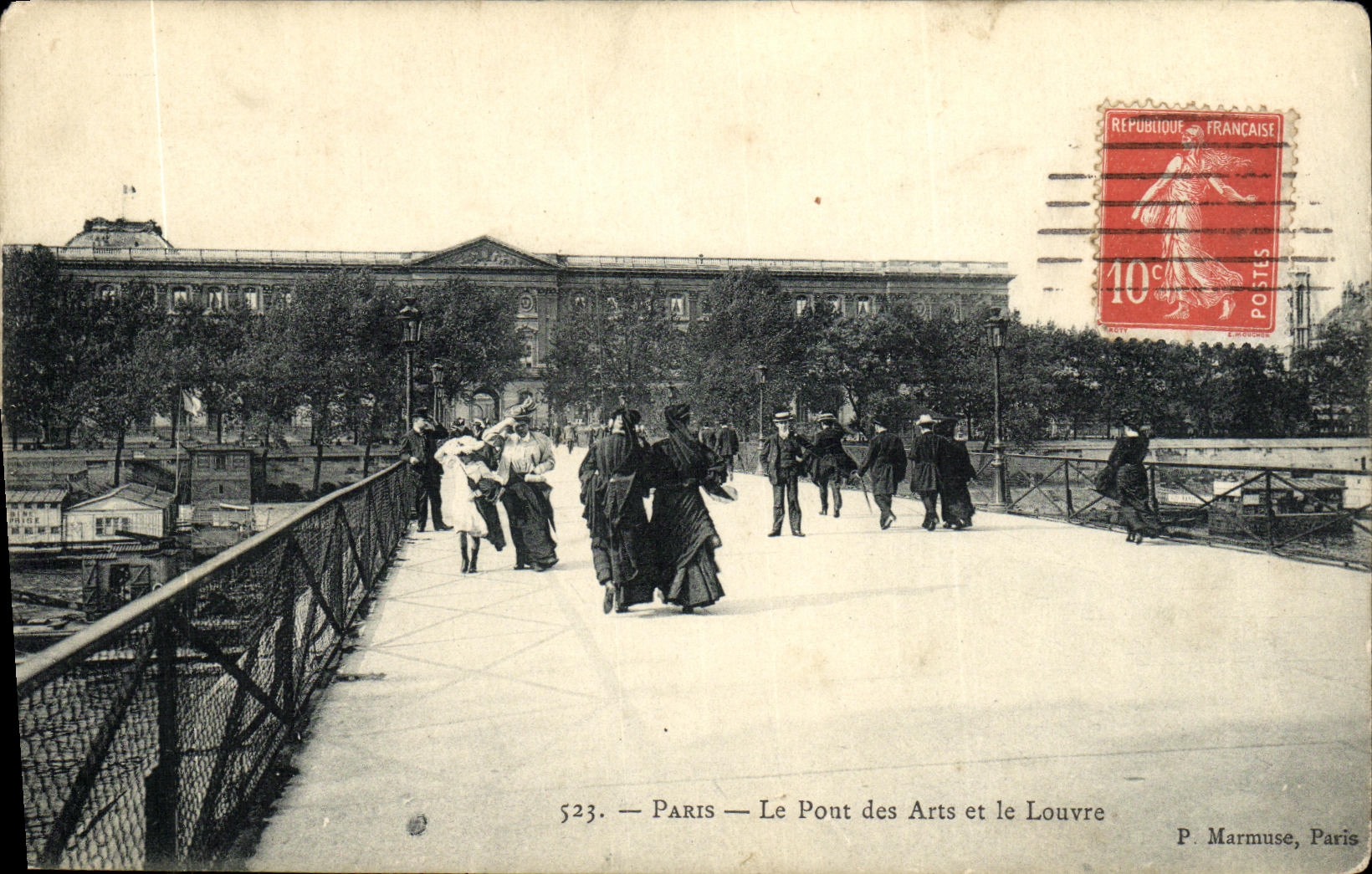 CPA Paris Le Pont des Arts et le Louvre