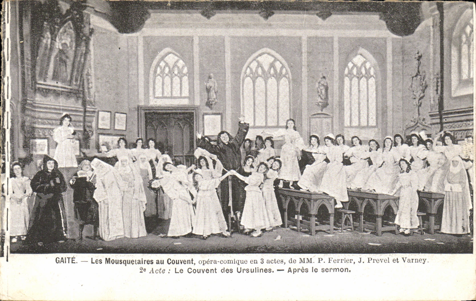 CPA Paris Gaite Les Mousquetaires au Couvent Le couvent des Ursulines Apres le sermon 