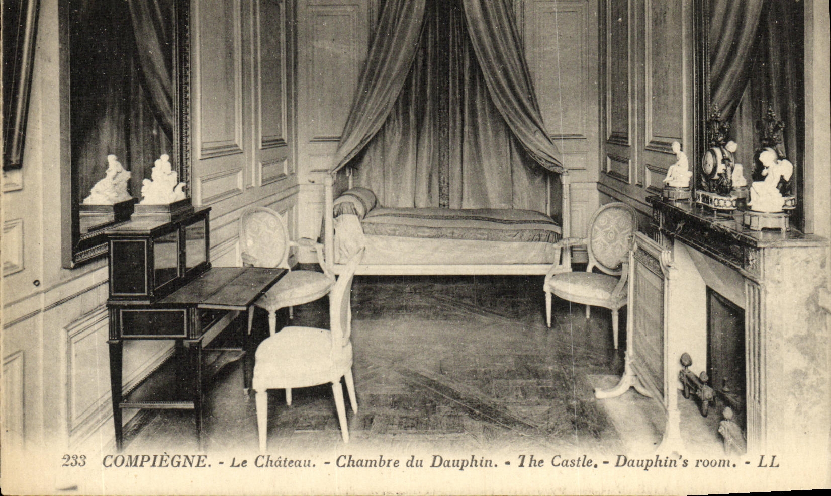 Compiègne - Le Château - Chambre du Dauphin - LL