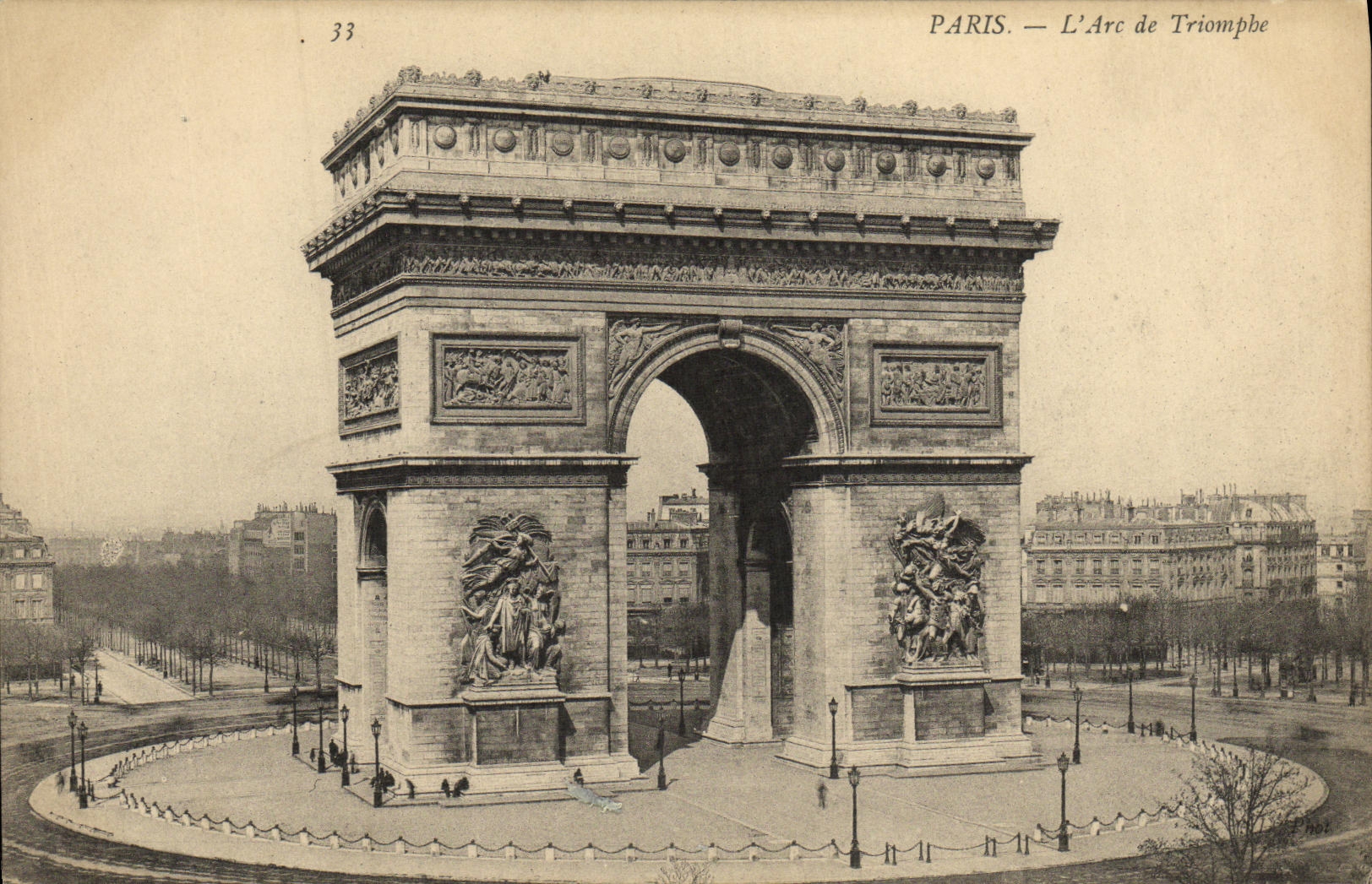 CPA Paris L Arc Trimophe de L Etoile