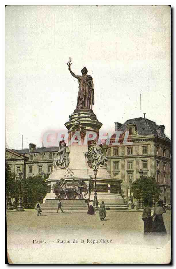 CPA Paris Statue de la Republique Lion