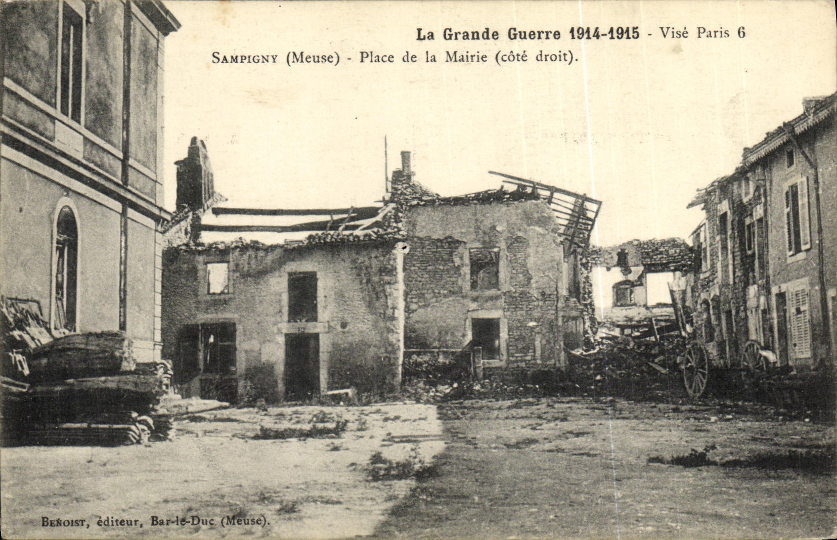 Sampigny (Meuse) - Place de la Mairie (côté droit) — La Grande Guerre 1914-1915 — éditeur Benoist, Bar-le-Duc (Meuse)