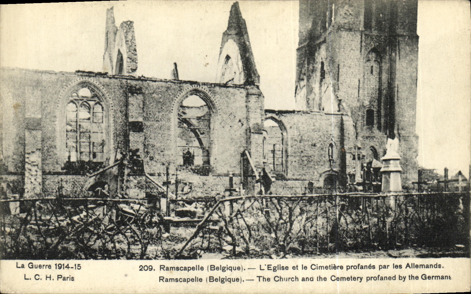 CPA Ramscapelle L Eglise etLe Cimetiere Profanes Par Les Allemands Militaria