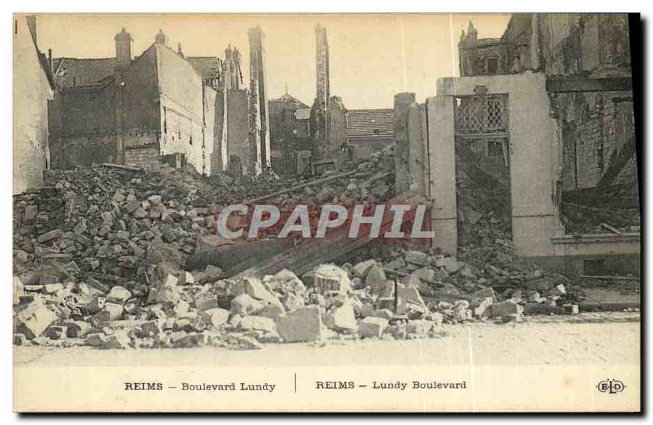 CPA Reims Boulevard Lundy Militaria