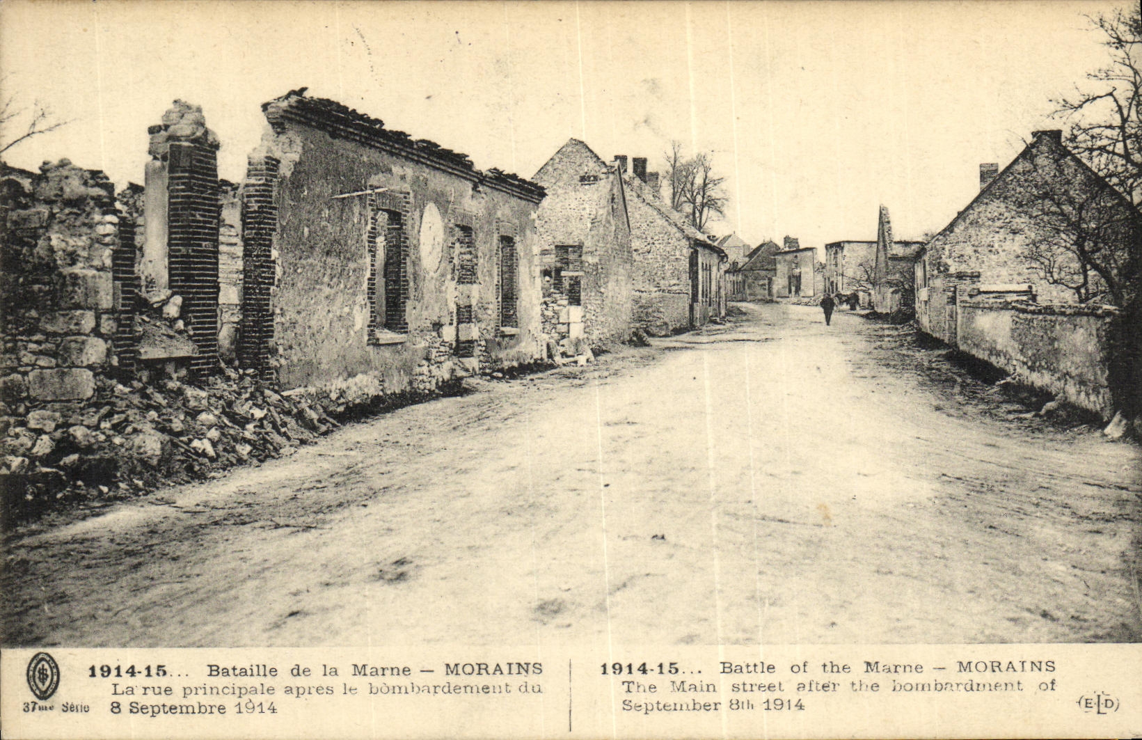 CPA Morains La rue principale apres le bombardement Militaria