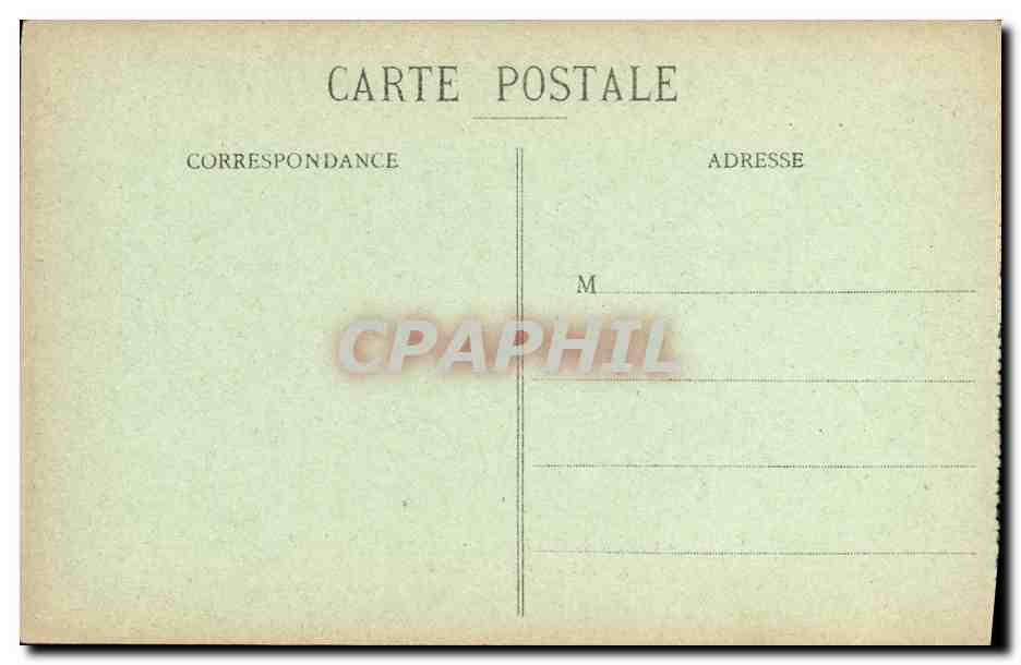 CPA Arras Couvent du Bon Posteur Un Dortoir Bombarde Militaria — Rückseite