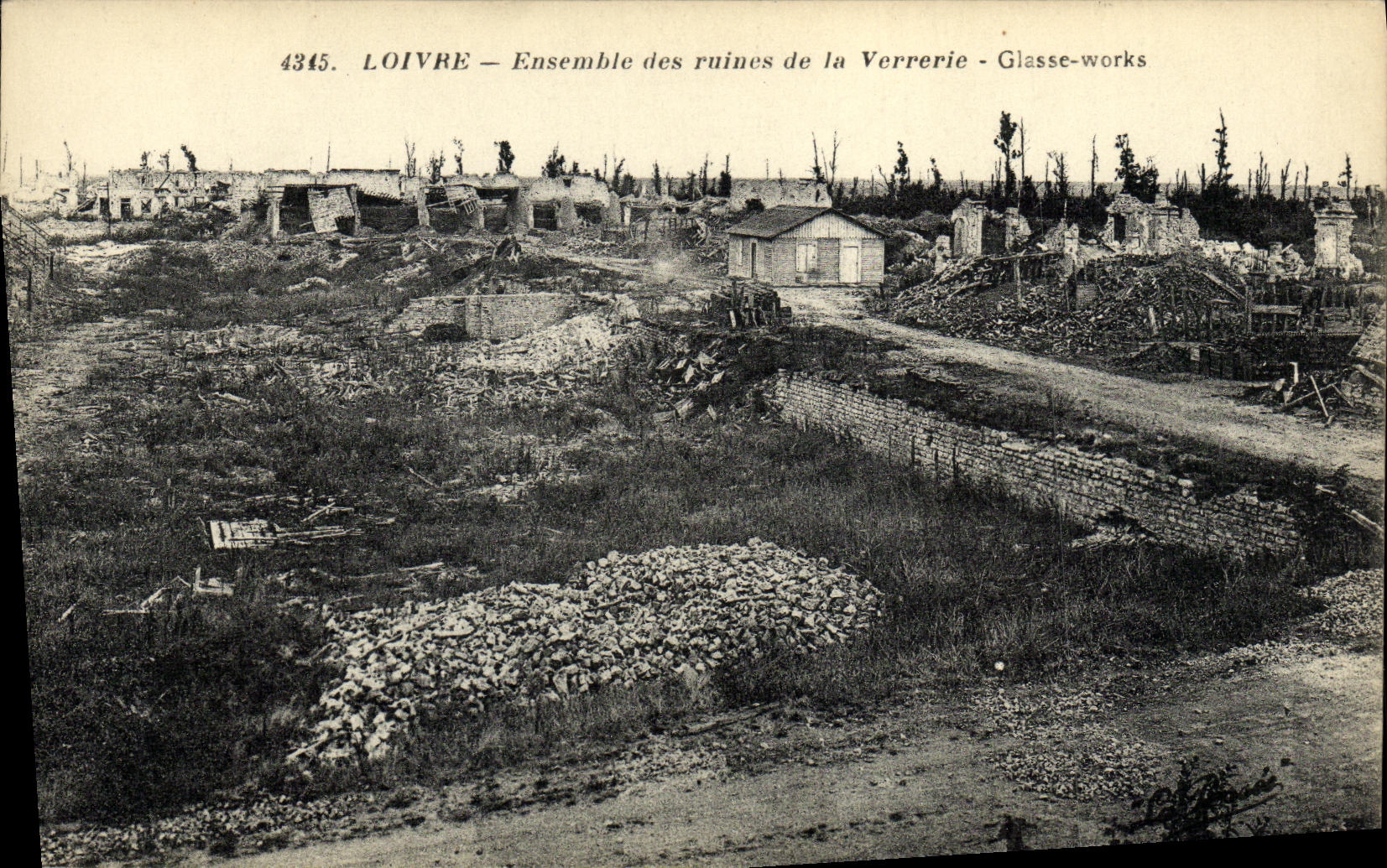 CPA Loivre Ensemble Des Ruines de la Verrerie Militaria 