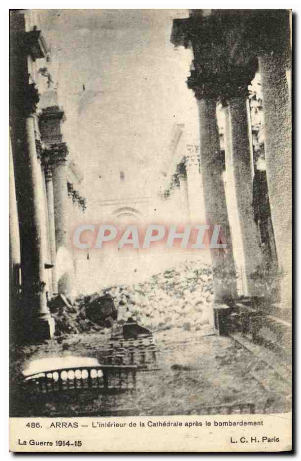 CPA Arras L Interieur de la Cathedrale apres le Bombardement Militaria