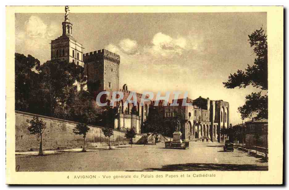 CPA Avignon Vue Generale du Palais et la Cathedrale