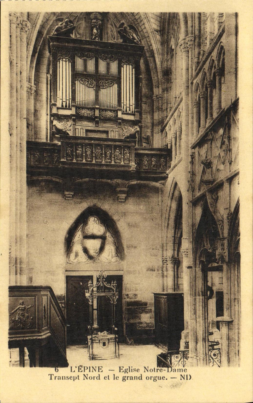 L'Épine — Église Notre-Dame, transept nord et le grand orgue — ND
