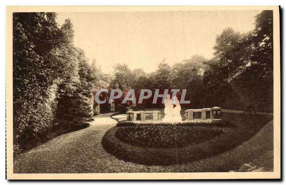 Jardin des Buissonnets — Monument à Sainte Thérèse de l'Enfant-Jésus — Éditeur non identifié