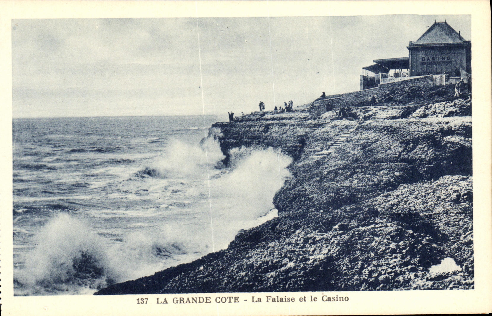 La Grande Côte - La Falaise et le Casino — Dabing — n° 137
