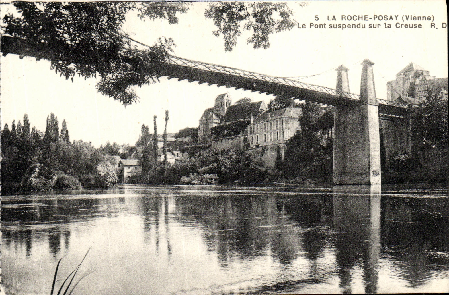 La Roche-Posay (Vienne) — Le Pont suspendu sur la Creuse — R. Dorange, Tours